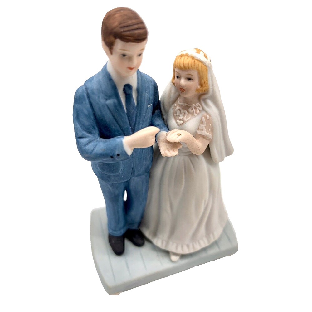 NORMAN‎ ROCKWELL 8" TALL WITH THIS RING WEDDING PROMISES FIGURINE
